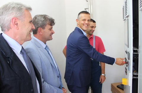Župan Valter Flego pustio u probni rad prvu malu hidroelektranu na vodovodnom sistemu u Hrvatskoj