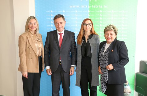 L'ambasciatore della Confederazione svizzera nella sua prima visita alla Regione Istriana