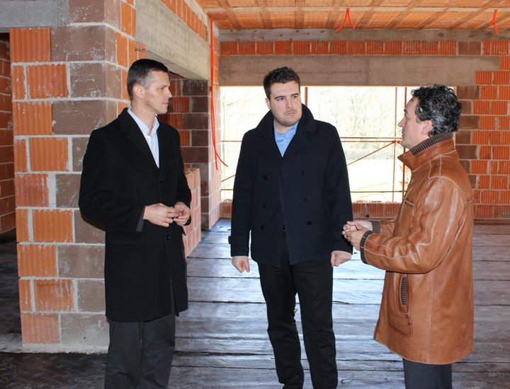 Župan Flego sa suradnicima posjetio Općinu Karojbu