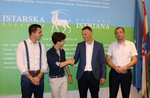 Istarski župan primio Leonarda Rojnića, svjetskog juniorskog prvaka u sviranju dijatonske harmonike
