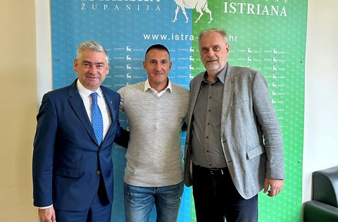 Župan Miletić i predsjednik Sportske zajednice Pavičević upriličili prijem za Giovannija Cernogoraza