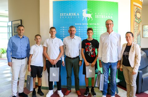 Župan Miletić primio srebrnu košarkašku ekipu iz Pazina