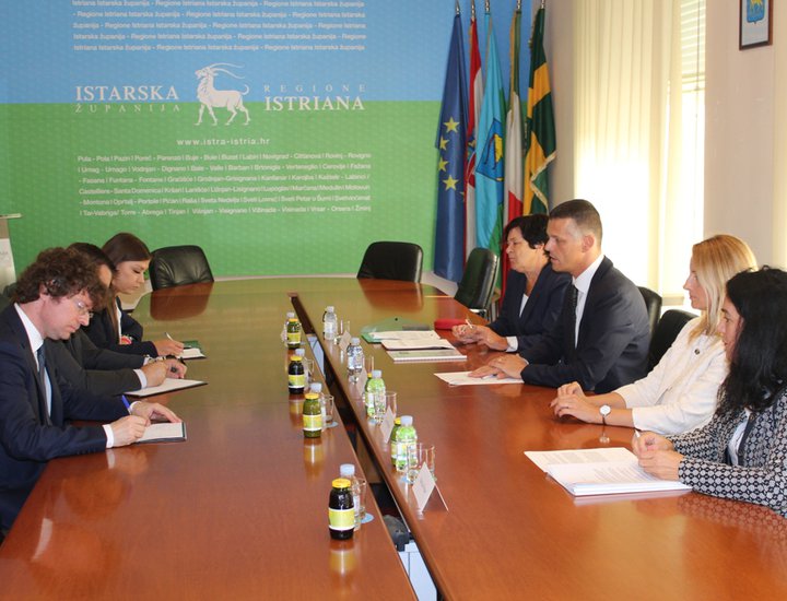 Župan Flego održao sastanak s ministrom Šustarom