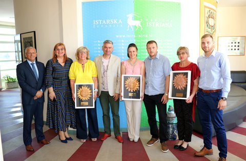 Ricevimento dal presidente Miletić per i vincitori del premio „Girasole del turismo rurale della Croazia“