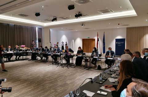 Župan Miletić na sastanku s predsjednikom Vlade RH i predstavnicima turističkog sektora