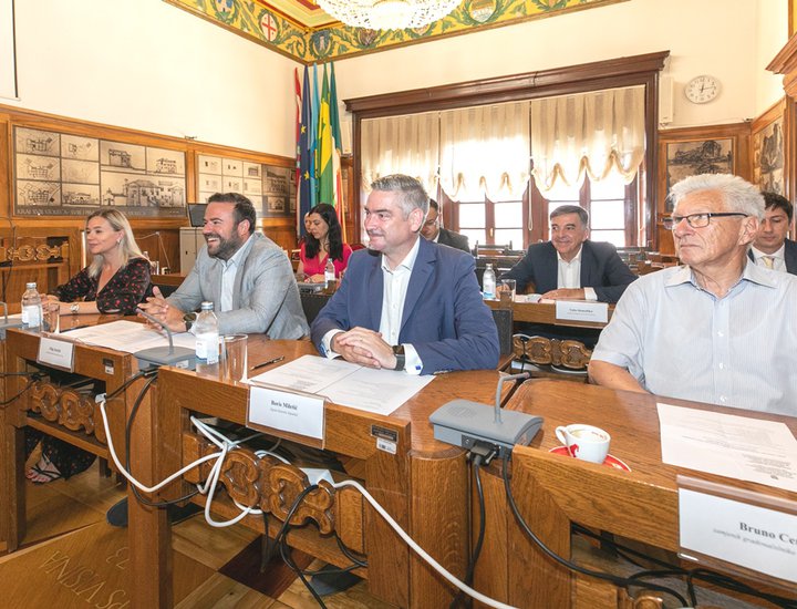 Il ministro Butković ha sostenuto i progetti di riparazione della diga foranea e la ricostruzione della Riva di Pola