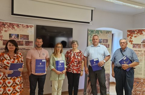 Firmati i contratti per la sistemazione di una nuova aula e della palestra nella Sezione territoriale di Lanišće