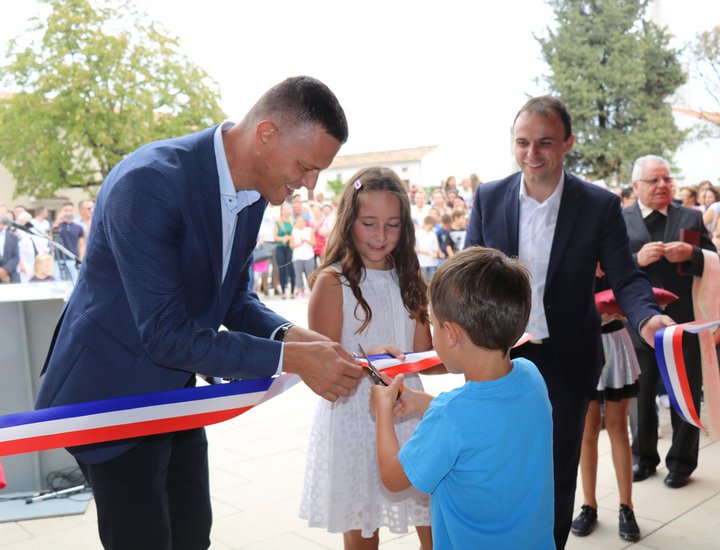 Svečano otvorena nova škola u Žbandaju